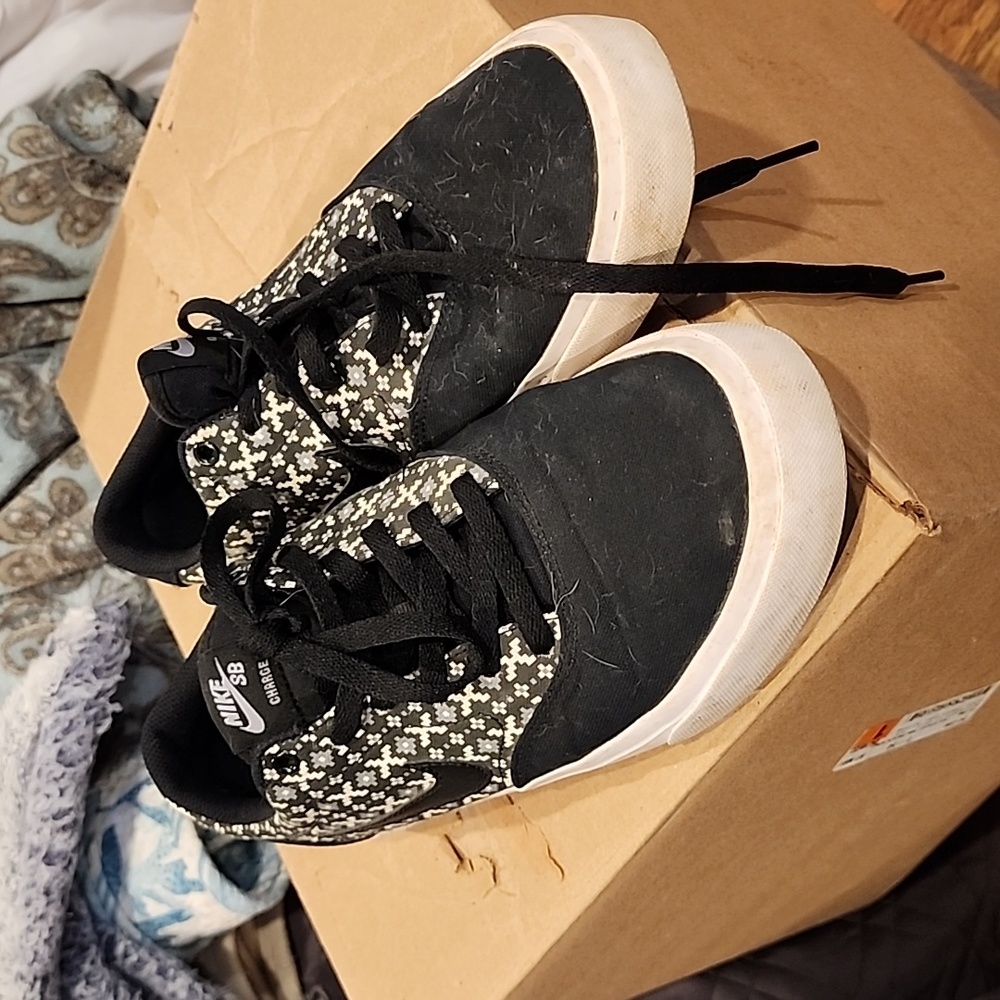 Men's shoes